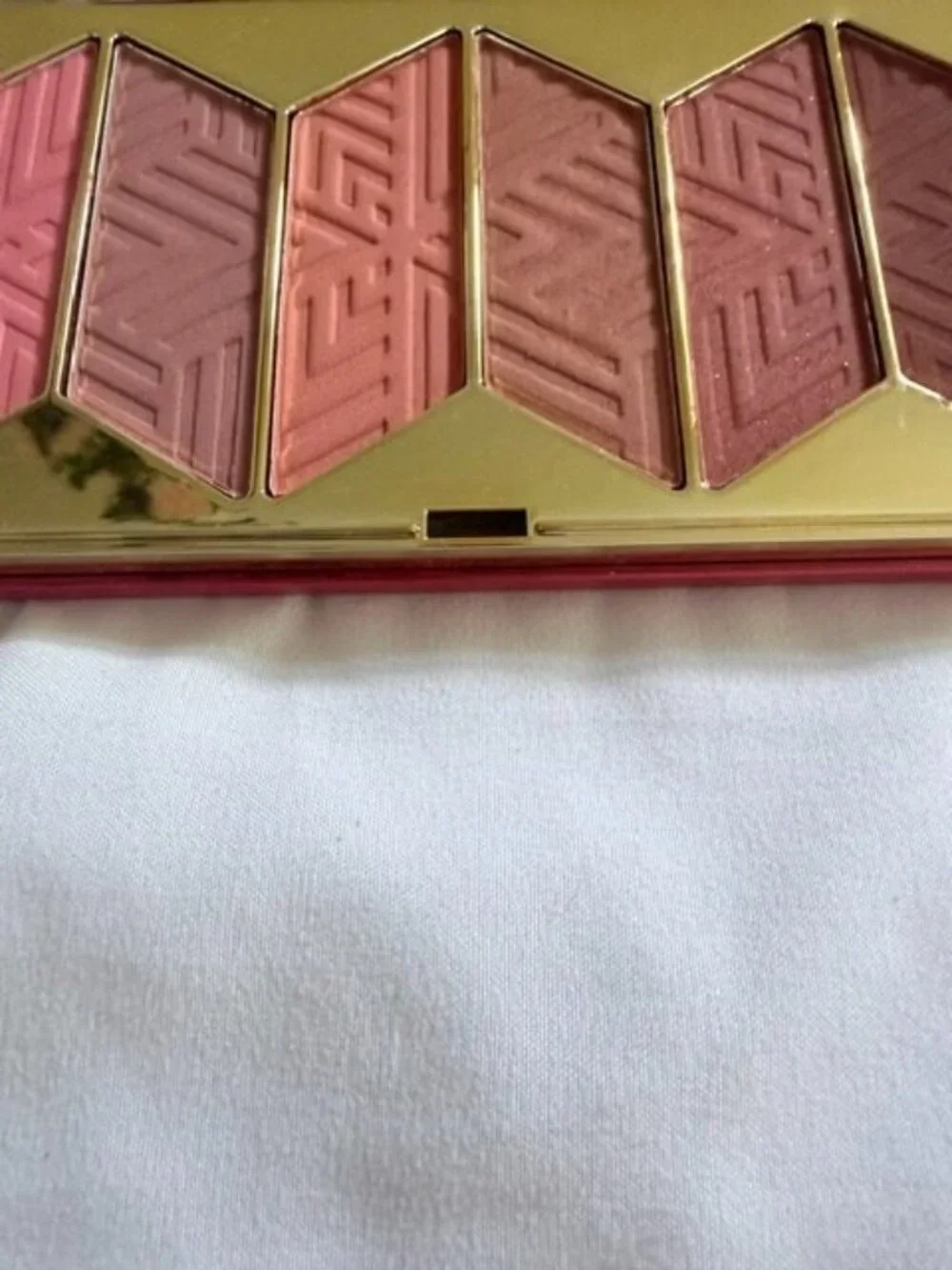 PUR x Barbie Makeup pallet